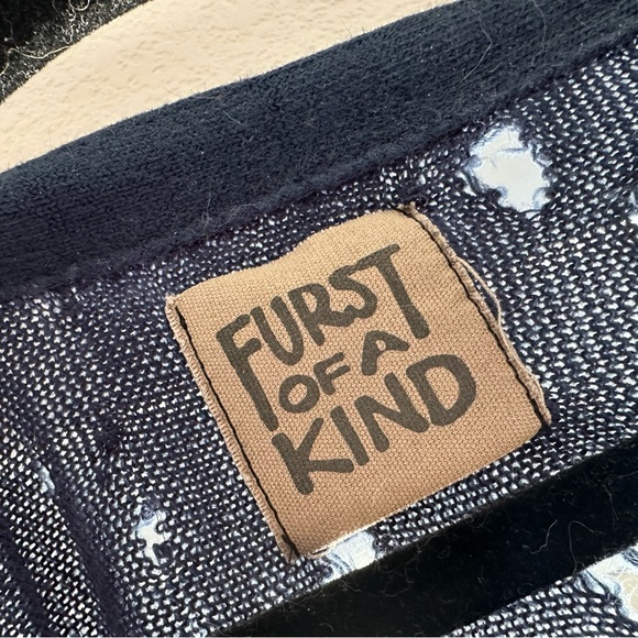 Lf store. “First of a kind”. Vintage safety pin cardigan. - Picture 5 of 5